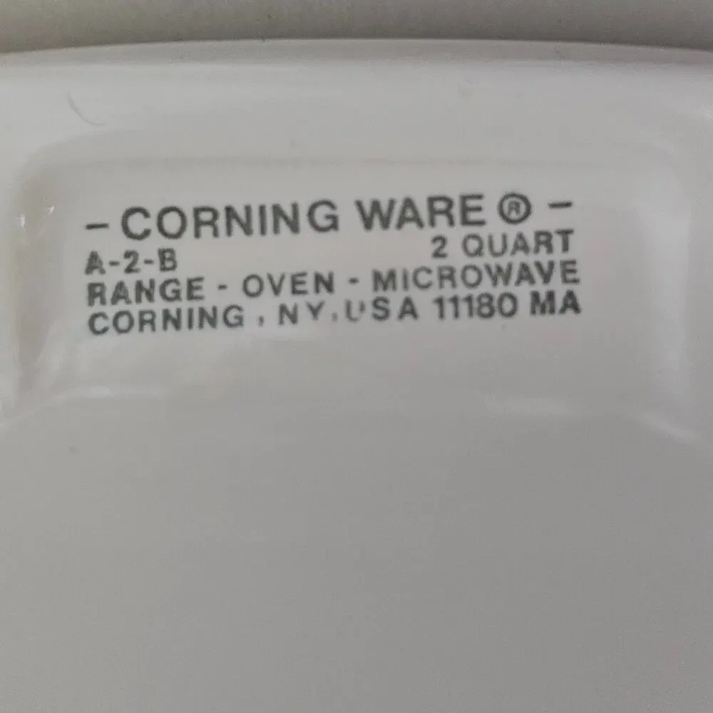 Corning Ware A-2-B 2 Quart La Marjolaine Corningware Bake Dish with Lid